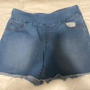 Zipperless jean shorts